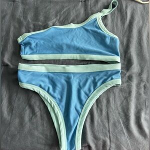 Stylish Blue and Green One-Shoulder Bikini